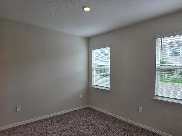 2865 High Pointe St — Photo 42