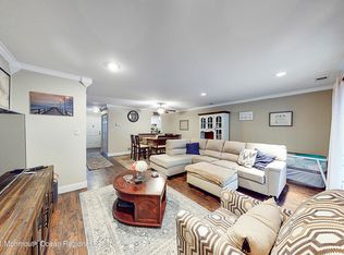 305 Gloucester Ct, Aberdeen, NJ 07747