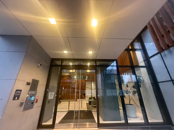 4510 Halifax Way #3911, Burnaby, BC V5C 0K4