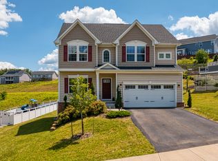 111 Pinevalley Dr, Pittsburgh, PA 15229