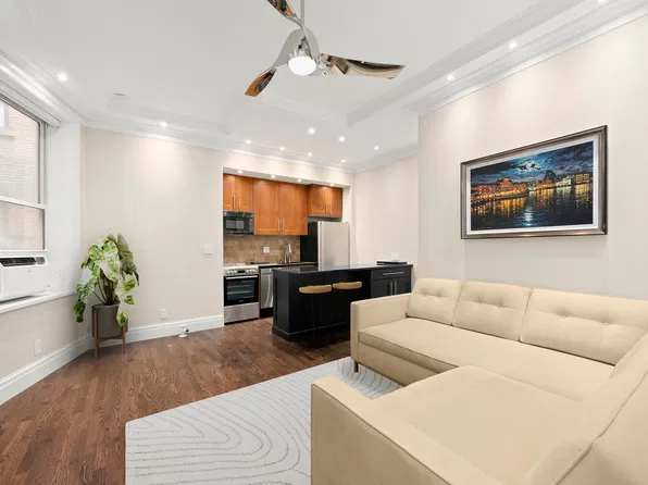 140 West 69th Street image 1 of 22