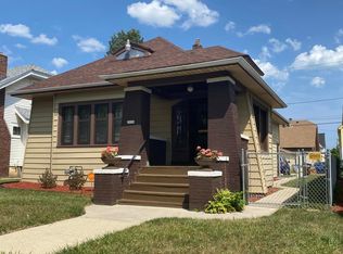 2950 N 38th St, Milwaukee, WI 53210