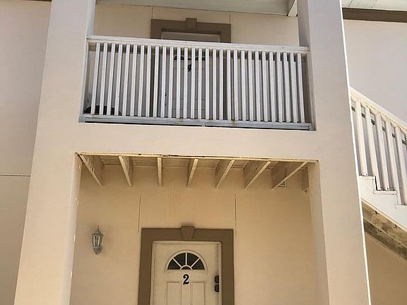 4th image of 107 E Bahama St Unit 4