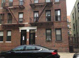 3159 33rd St, Astoria, NY 11106