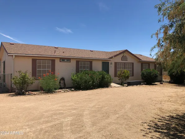 19425 E SAGUARO Drive, Black Canyon City, AZ 85324
