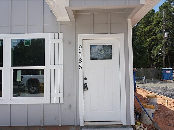 2nd image of 9585 Darkwood Street