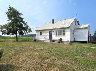 208 West Ave, Lyndonville, NY 14098
