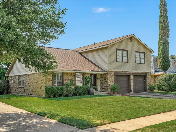 9916 Village Green Dr, Shreveport, LA 71115