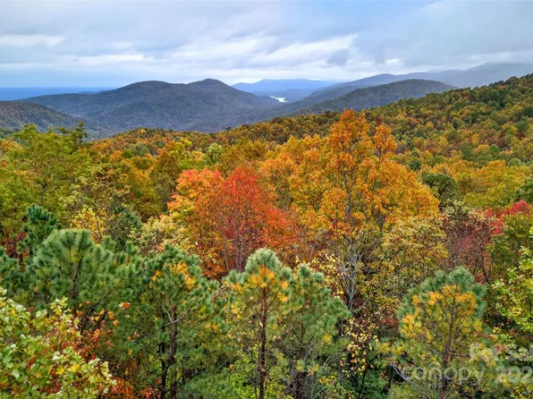 368 Sassafras Dr #726, Old Fort, NC 28762