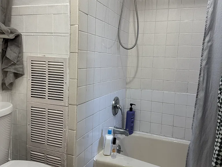 50 Foster St #1 — Photo 10
