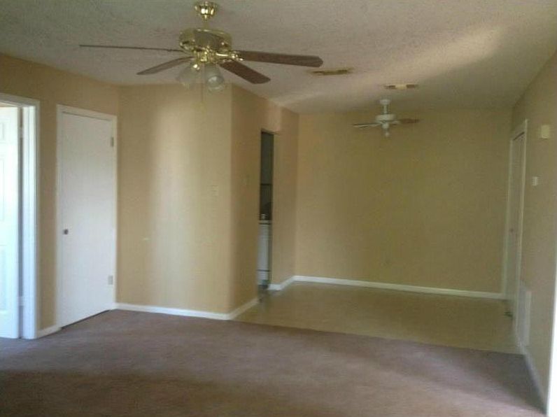 2nd image of 4610 Willowick Dr APT 2