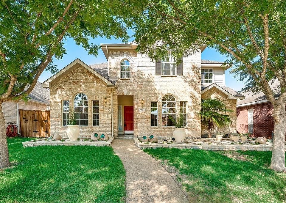 1st image of 2233 Hannah Ln