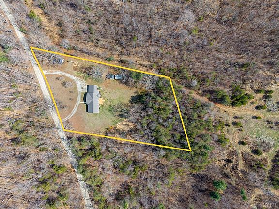 2nd image of 1621 Turkey Mountain Rd