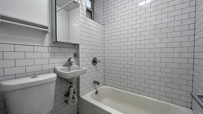 Rented by Corcoran | media 14