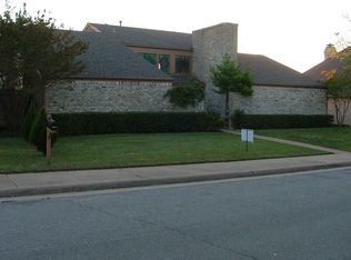 7122 Manor Oaks Dr, Dallas, TX 75248