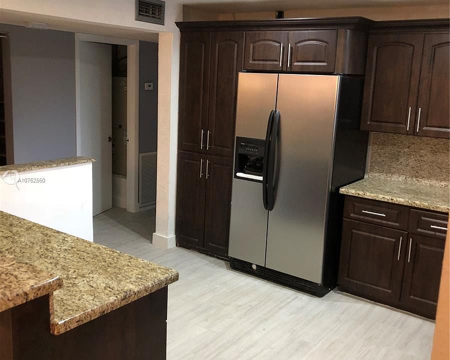 1st image of 840 NE 199th St APT 201B