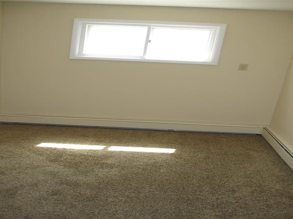 1st image of 117 7th St S