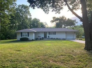 7502 NW Woody Creek Ln, Platte Woods, MO 64151