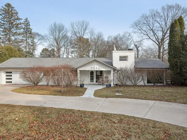 7138 North Lake DRIVE, Milwaukee, WI 53217