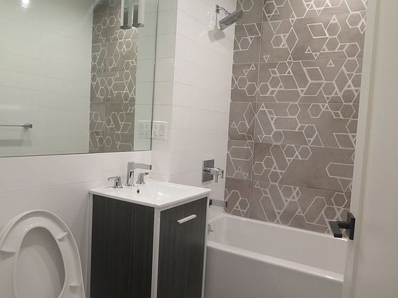 5th image of 778 Macdonough St #3
