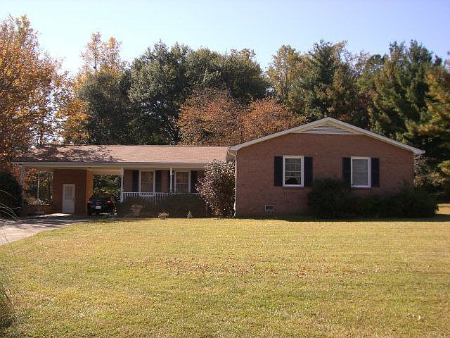 1st image of 626 Leander St