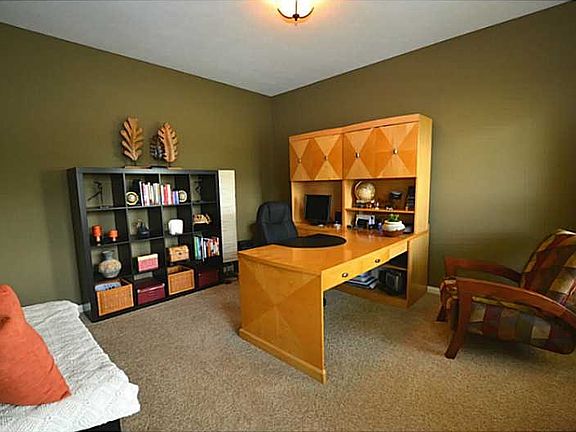 4th image of 16396 Overlook Park Pl
