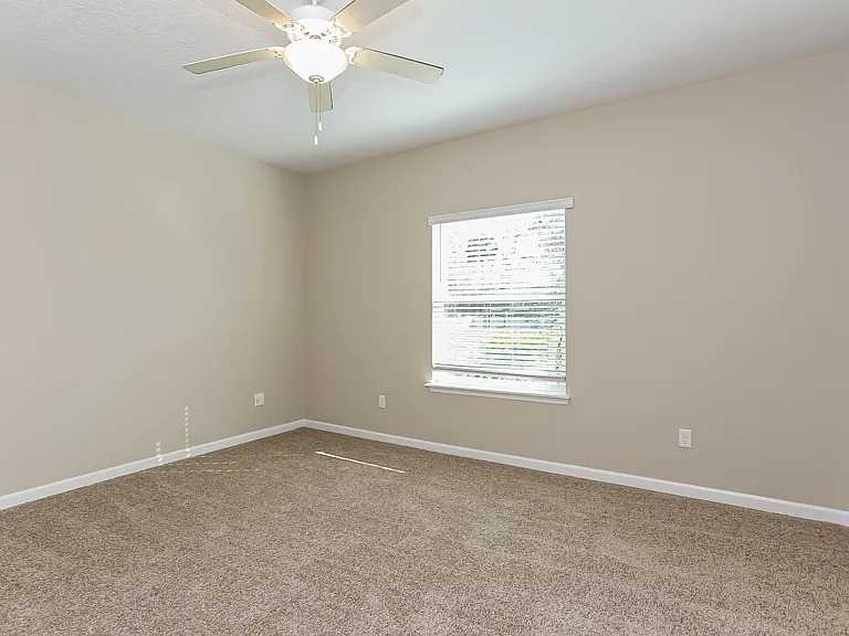 2111 Major Oak St — Photo 9