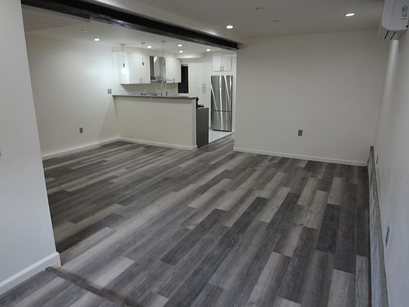 5th image of 656 Clayton St #C