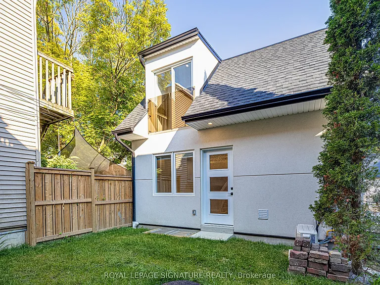 20 Kewbeach Ave #LANEWAY UPPER — Photo 16