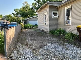 2nd image of 314 W Main St