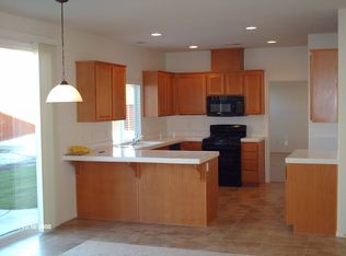 1033 Sun Up Cir, San Jacinto, CA 92582