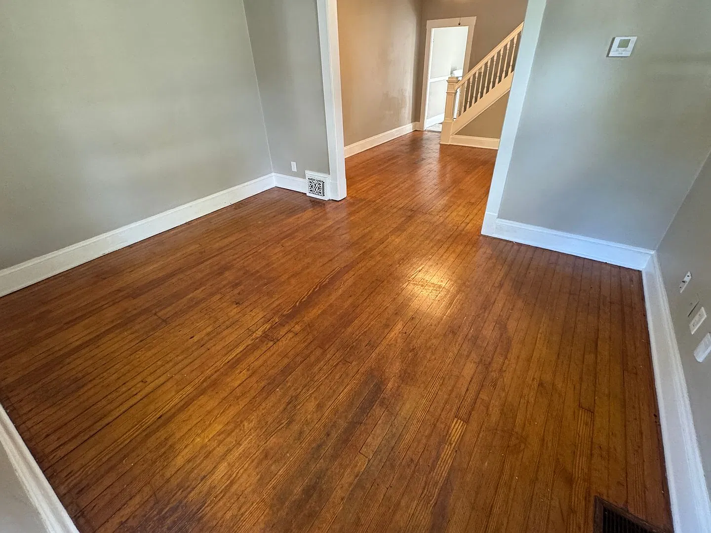 4103-4105 Cypress Ave Cleveland Oh 44109 MFH2 .T2 — Photo 3