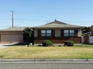 13402 Benton St, Garden Grove, CA 92843