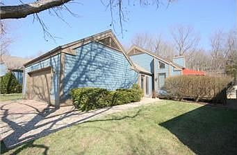 1st image of 213 Lakeside Dr