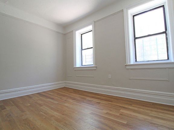 2nd image of 530 W 186th St APT 1B