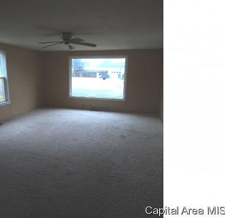5th image of 417 Marston Ave