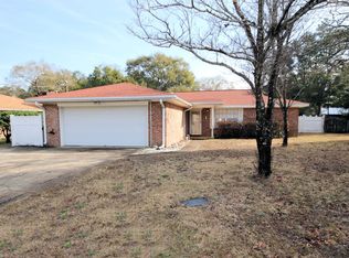 110 McEwen Dr, Niceville, FL 32578