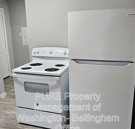 4th image of 209 S Anacortes St