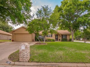 739 Somerset Ct, Mansfield, TX 76063
