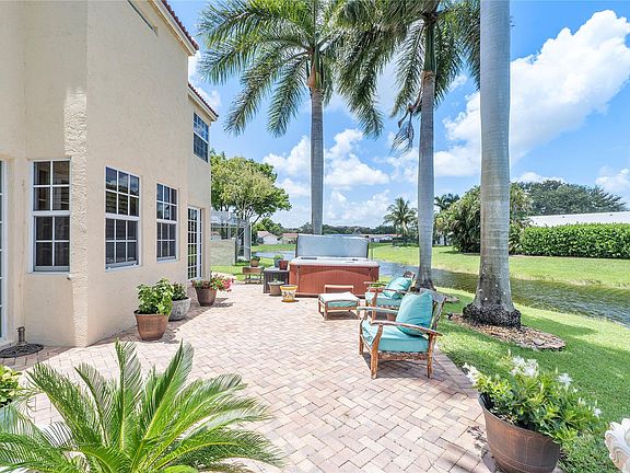 5th image of 8701 NW 6th Court