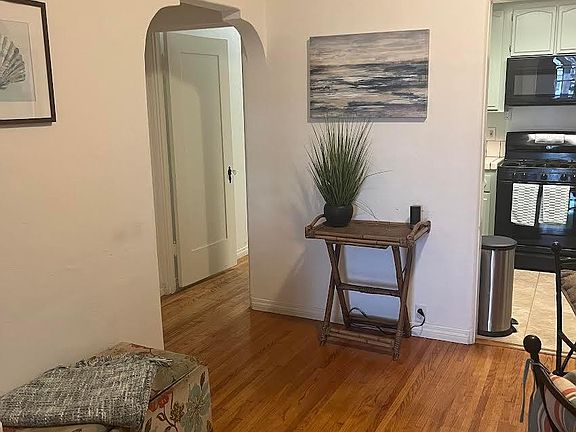 4th image of 333 Bay Shore Ave APT B