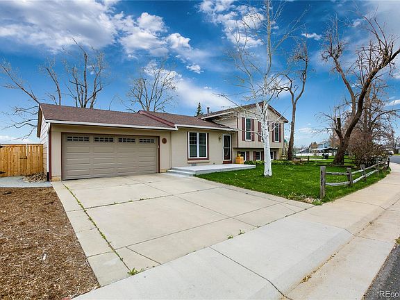 2nd image of 806 Glenwood Dr