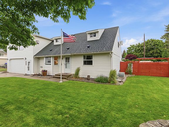 3rd image of 26821 E Eastland Ave