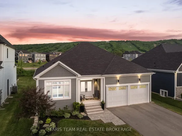 107 Stillwater Cres, The Blue Mountains, ON L9Y 4P5