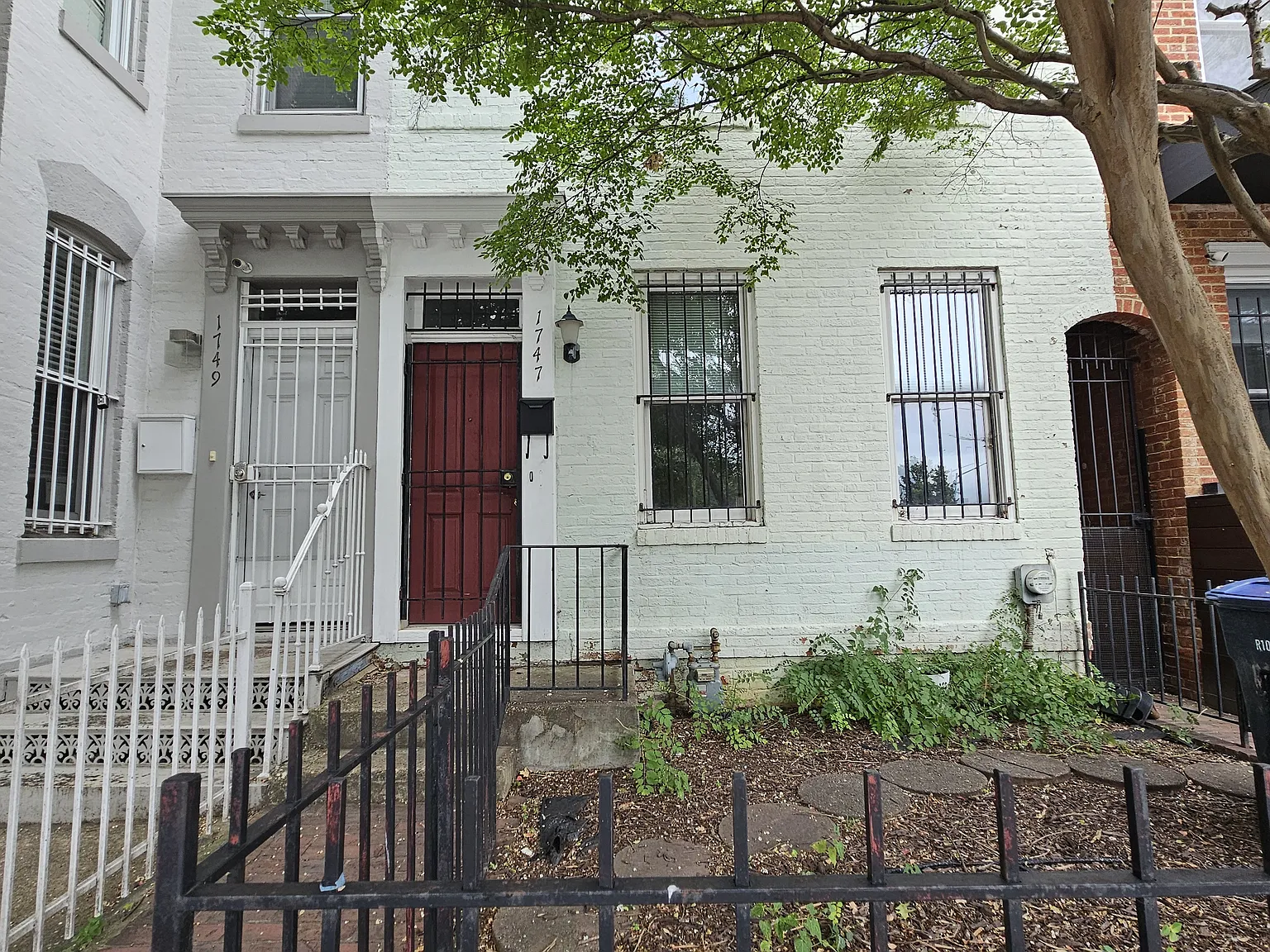 2 bed, 990 sqft, $3,000 — Photo 1