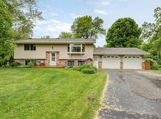 11321 Kentucky Ct, Champlin, MN 55316