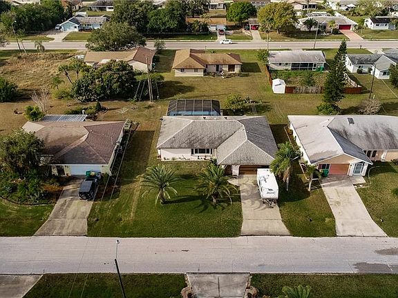 2nd image of 842 Forest Hill Ln
