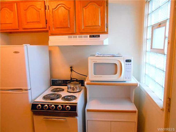 3rd image of 47 Bennett Village Ter