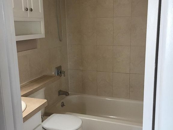 5th image of 456 Lamont Ave Fl 1ST