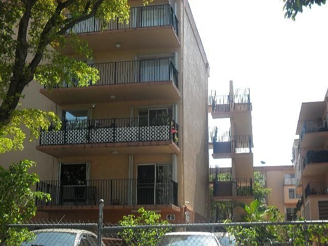 1st image of 1910 W 56th St APT 3120
